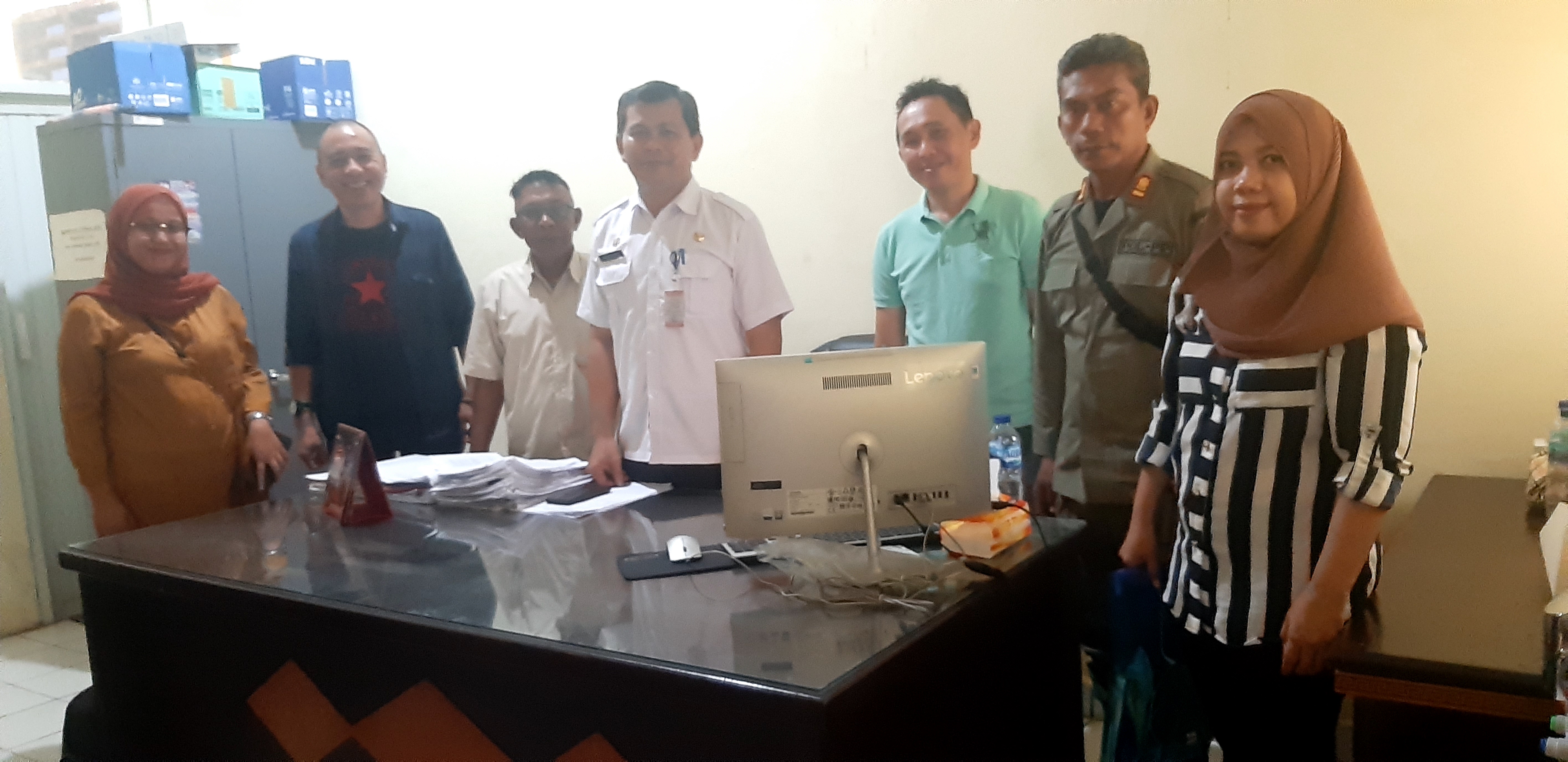 Konsultasi sekaligus Koordinasi Pemerintah Kecamatan Paal dua kota Manado Berkaitan dengan Rekomendasi