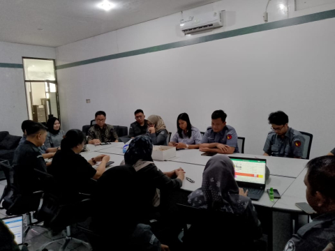 rapat Internal PPID Bawaslu Manado