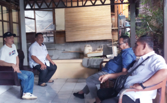 Pimpinan Bawaslu Kota Manado menyambangi Sekretariat Panwaslu Kec.Wanea