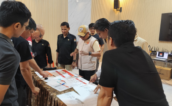 Suasana Pembahasan Pembahasan Specimen Design 