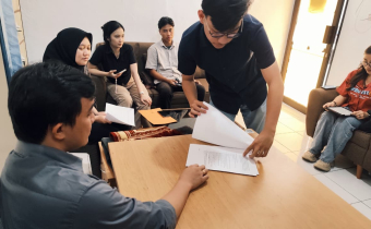 Pemaparan rencana Penelitian di Bawaslu Manado